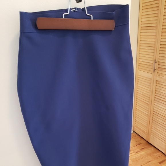 Blue pencil skirt - Picture 3 of 3